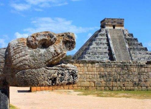 Chichén-itzá, cenote sagrado, almuerzo y Valladolid. Playa del Carmen, MEXICO